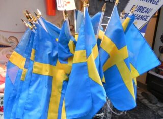 93598cc4ebb182ba61b5a38e6662209a–flags-for-sale-stockholm-sweden